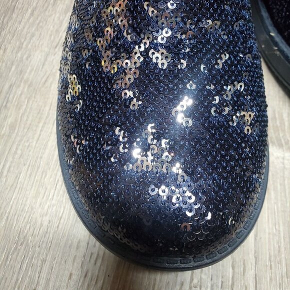 G By Guess Women's Short Boot Blue Sequin Faux Fur US 6.5M Winter Footwe… - Picture 11 of 11